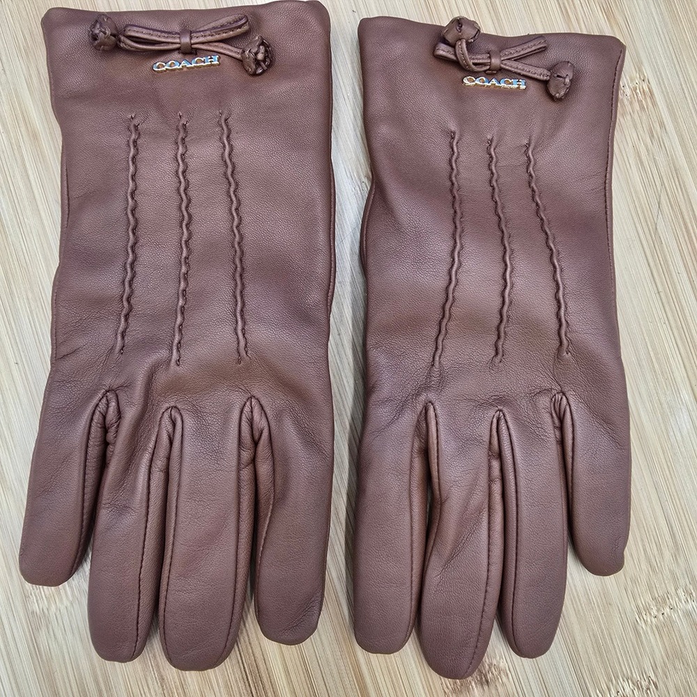 COACH Leather Gloves Size 7 F32708 100% Merino Wool Lined Brown Bow Detail - Picture 2 of 6